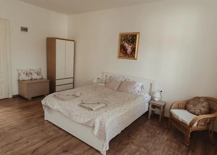 Διαμέρισμα Baraturi Baratok Vendeghaz
